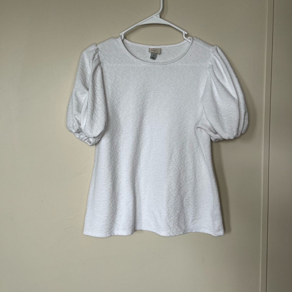 Elegant White Puff Sleeve Top